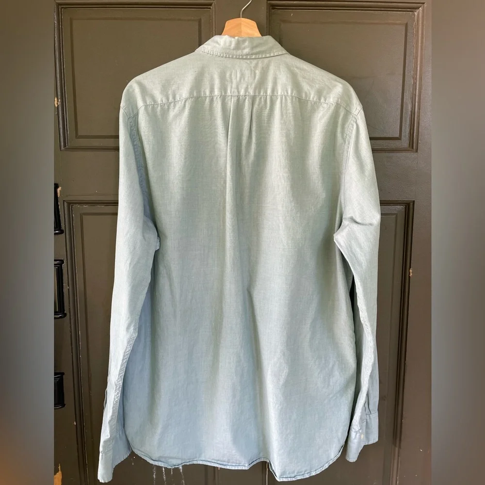 J. Crew Secret Wash Shirting Long Sleeve Button Down in Classic Fit - Picture 3 of 8